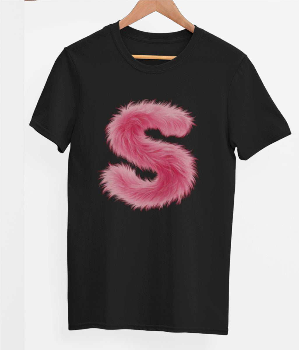 Svart UNISEX T-shirt “S Buchstabe”