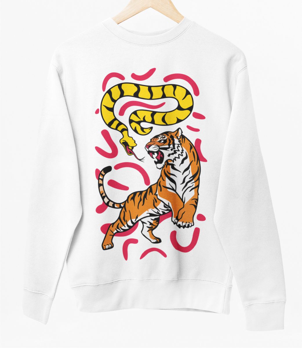 Vit UNISEX tröja “Tiger und Schlange”
